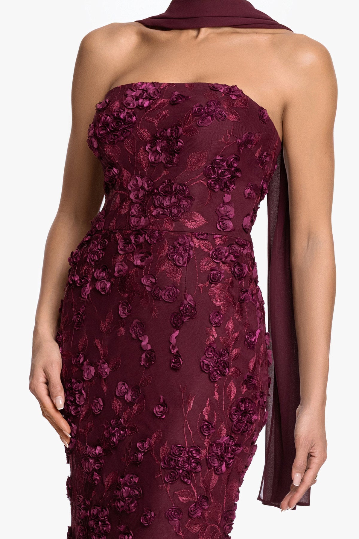 "" Soutache Mesh Strapless Dress With Chiffon Scarf Wine